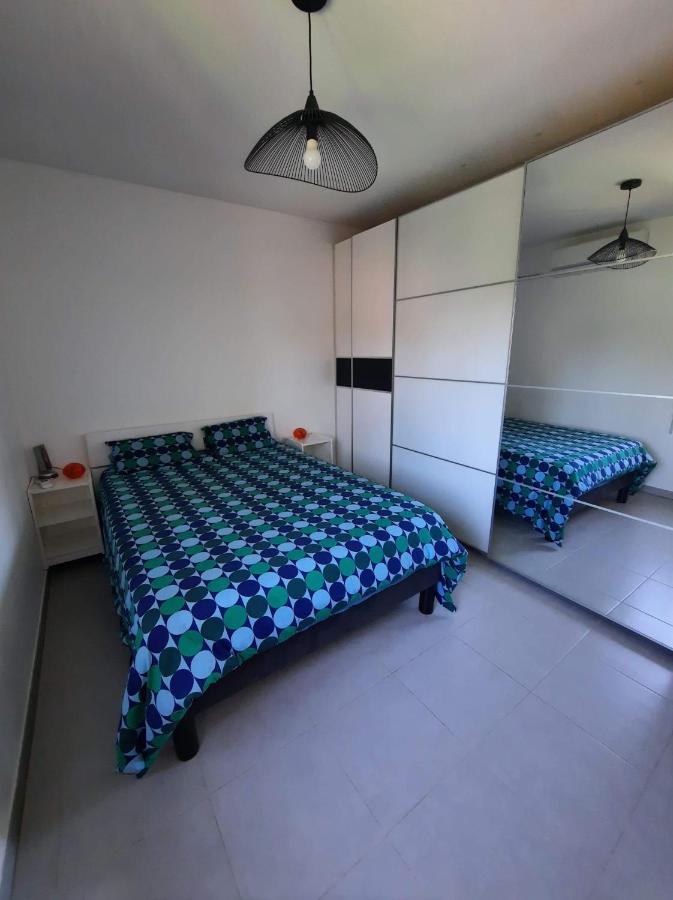 Maison Avec Jardin 류넬 외부 사진